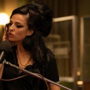 Marisa Abela stars as Amy Winehouse in director Sam Taylor-Johnson's BACK TO BLACK, a Focus Features release. Credit : Courtesy of Dean Rogers/Focus Features